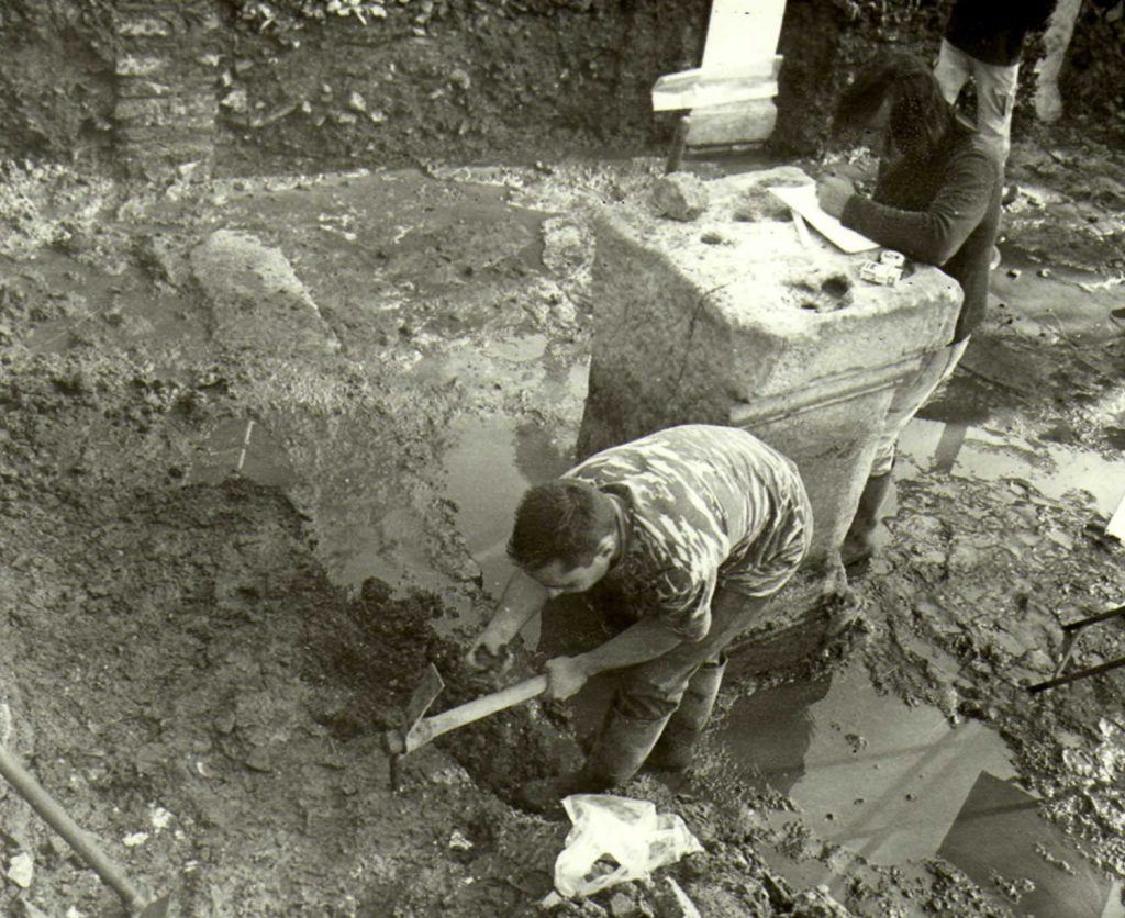 Excavation works and drawing at Fiscardo’s Roman agora. 2003